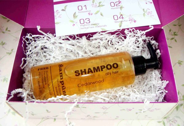 Shampoo Cedarwood in the gift box