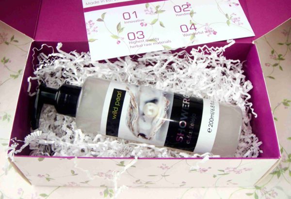 Shower gel Wild pearl in the gift box